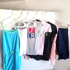 Girls bundle size 8-10 and 10-12 8 pieces.